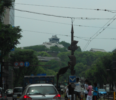 熊本城が正面に見えました♪