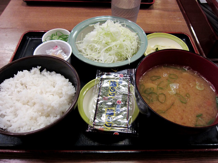 20130702-14　　仙台市チキン亭　豚汁定食（３９０円）
