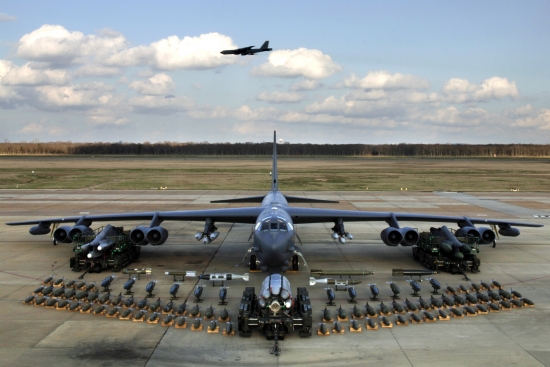 B-52H_static_display_arms_06.jpg