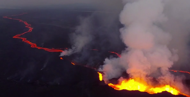 holuhraun_by_drone.png