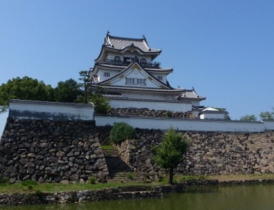 岸和田城を見る