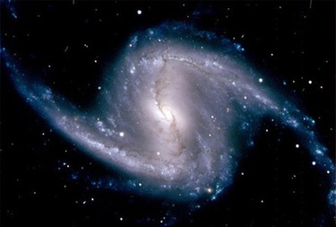 棒渦巻き銀河NGC1365